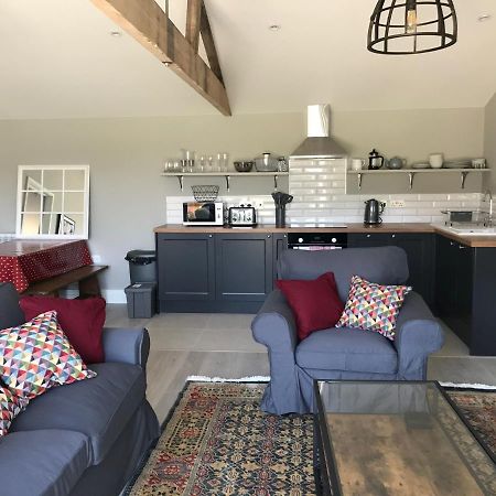 Glebe Barn, Little Glebe Farm Apartment Cheltenham Bagian luar foto