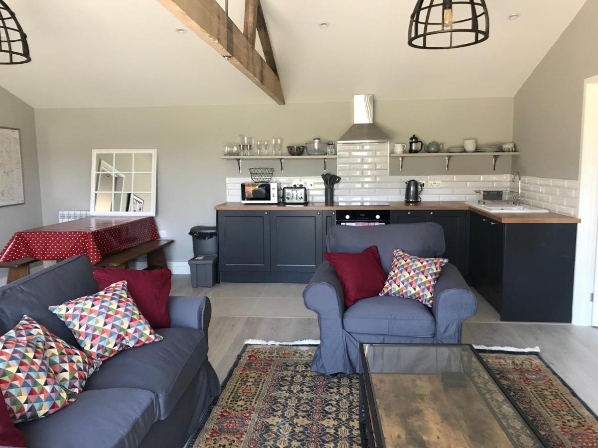 Glebe Barn, Little Glebe Farm Apartment Cheltenham Bagian luar foto